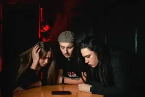 Правда или действие