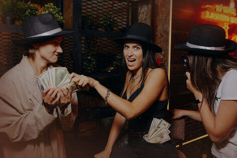 Квиз «Saint Twins Detective» от St. Twins Detective