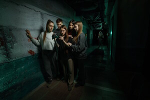 Фотография перформанса Outlast от компании Анабиоз (Фото 2)